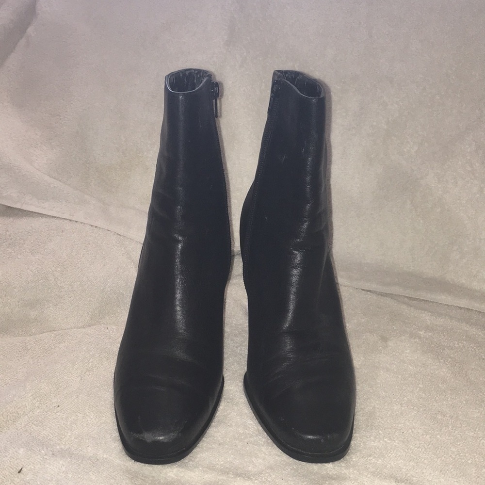 Lord & Taylor MYTH Booties in black